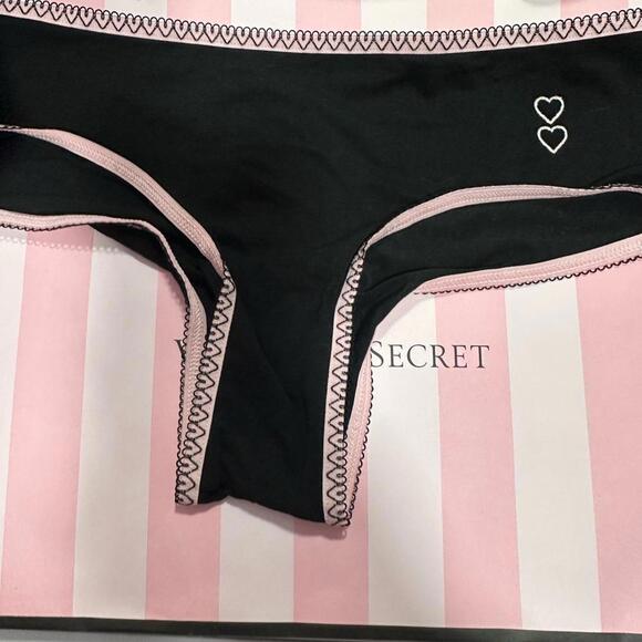 Victoria’s Secret Cotton Cheeky set - Picture 4 of 5